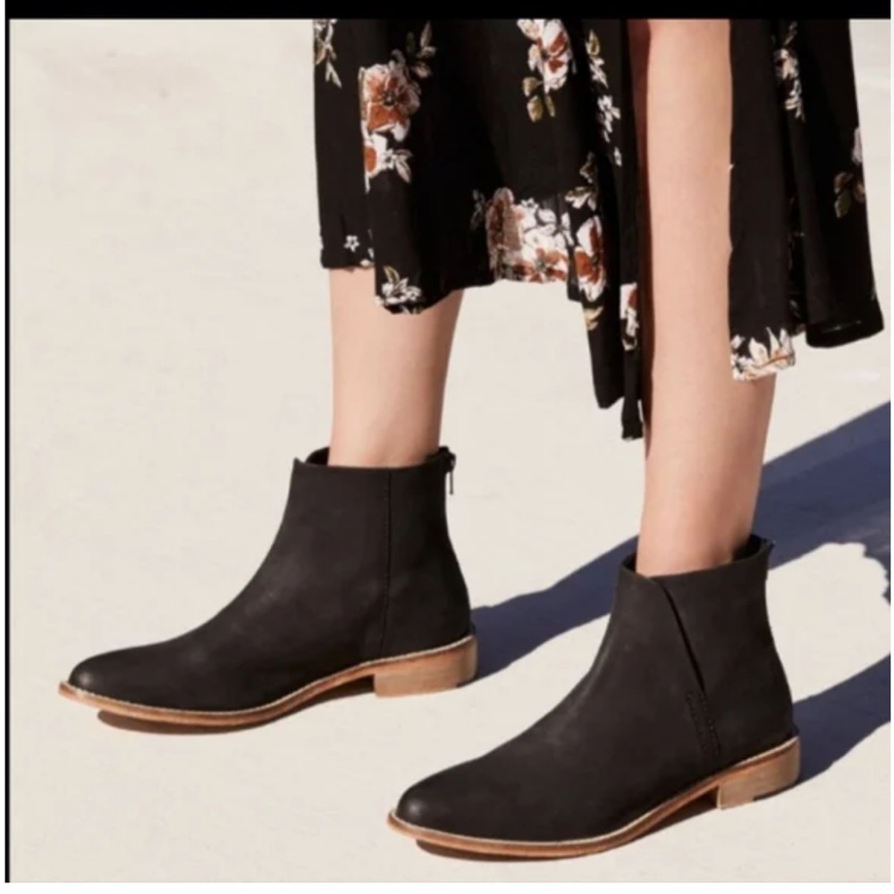 Free People Century Ankle Boots sz 37 (6.5 US)